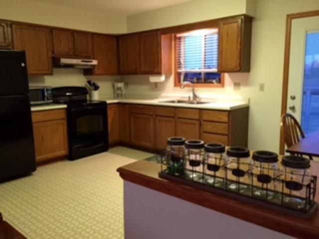 496 Simmon Dr, Osceola, WI 54020