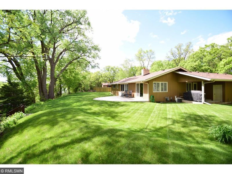9118 Collins Dr NW, Ramsey, MN 55303
