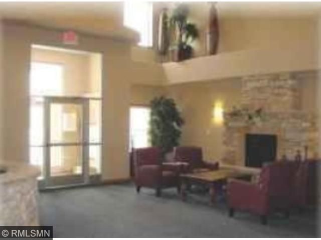 2103 Silver Bell Rd #317, Eagan, MN 55122