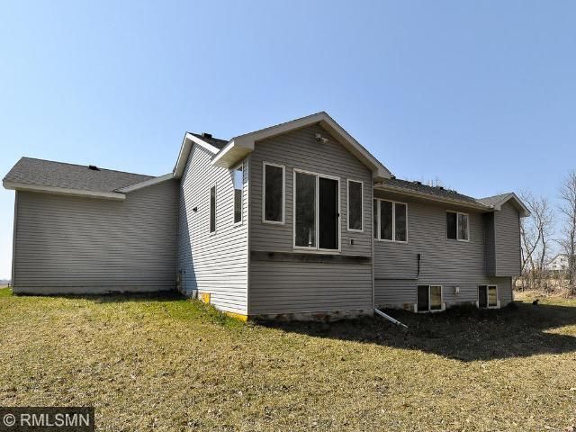9754 95th Ave, Milaca, MN 56353