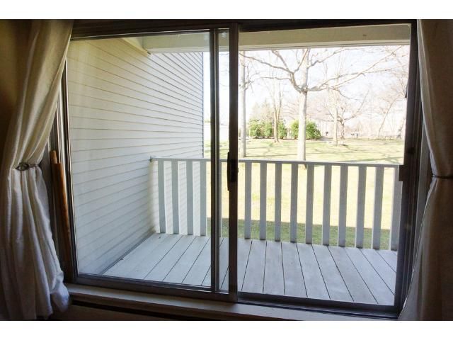 1601 N Innsbruck Dr NE #228, Fridley, MN 55432