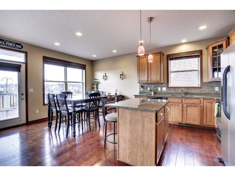 3255 Maureen Ln, Stillwater, MN 55082