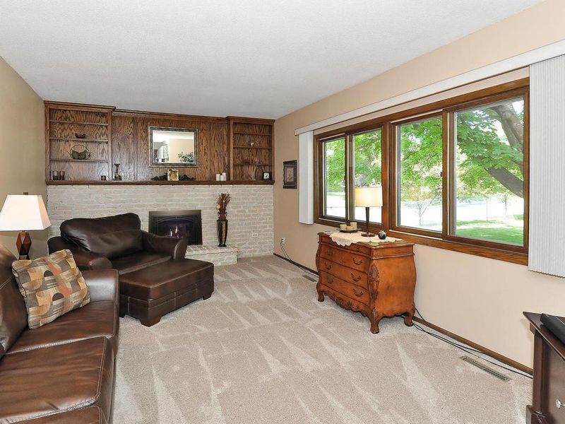 12133 Robin Rd, Maple Grove, MN 55369