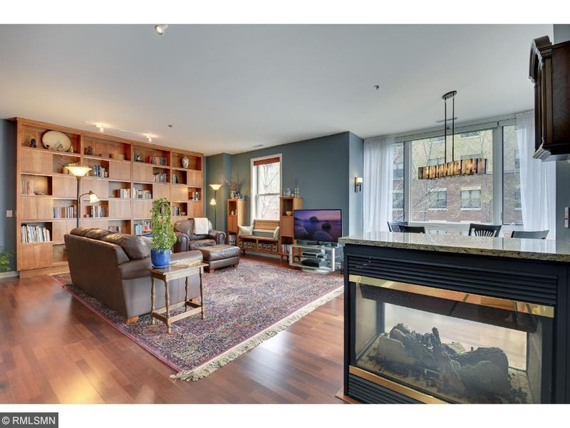 209 8th St E #101, Saint Paul, MN 55101