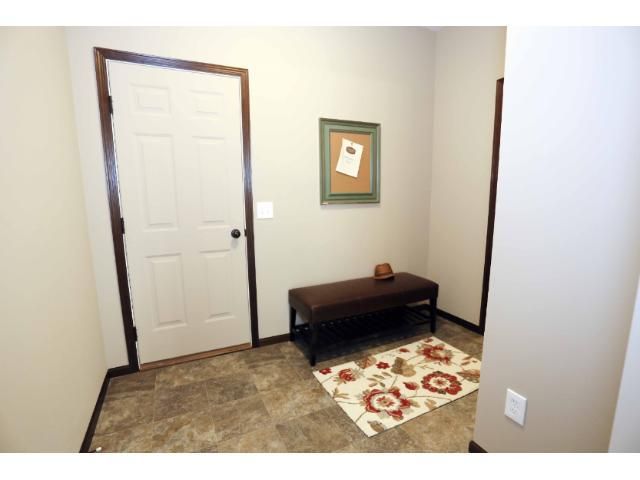 7588 Burr Oak Cv S, Cottage Grove, MN 55016
