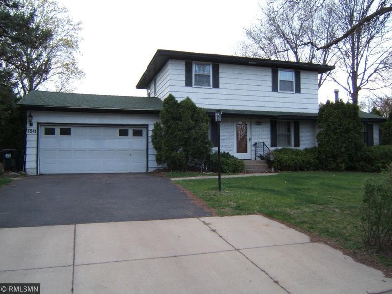 7541 Major Ave N, Brooklyn Park, MN 55443