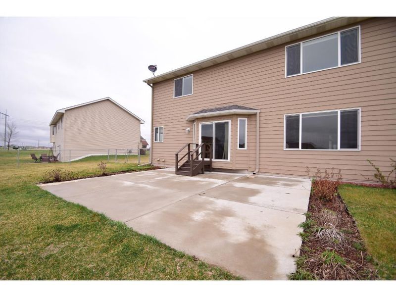 4455 Eakern Cir NE, Monticello, MN 55362