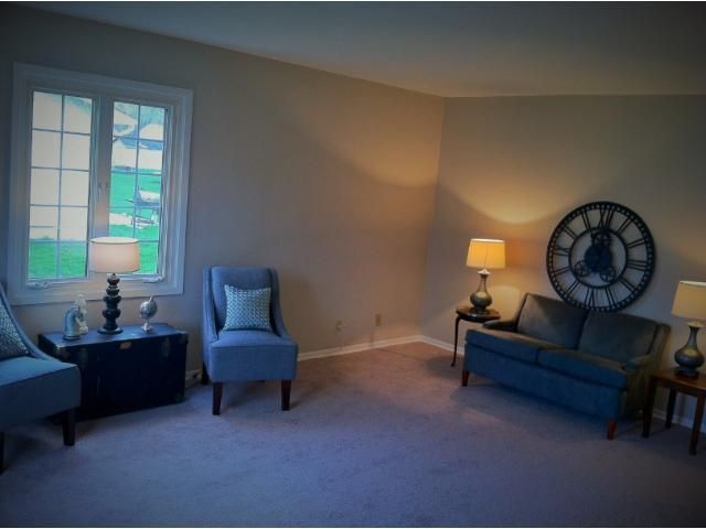 1097 NE 7th Ave NE, Owatonna, MN 55060