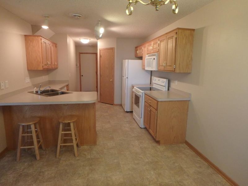833 Winsome Way, Isanti, MN 55040