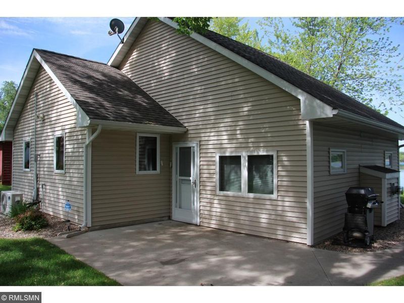 11919 Kramer Ave NW, Annandale, MN 55302