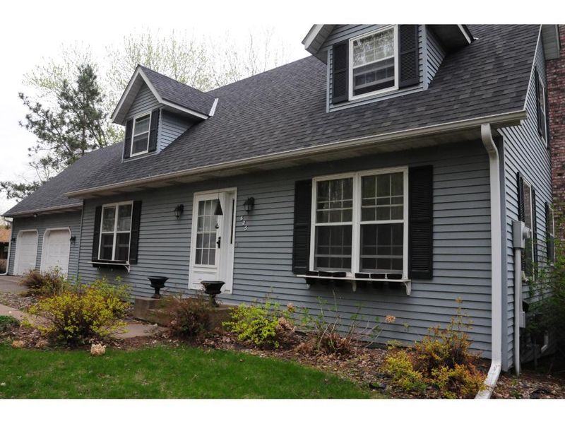 625 Ellen St, Prescott, WI 54021