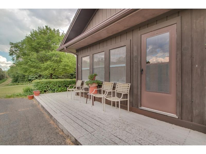8160 E 250th St, Elko, MN 55020