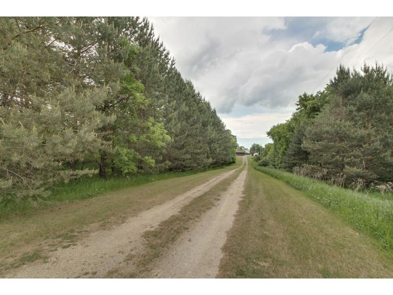 8160 E 250th St, Elko, MN 55020