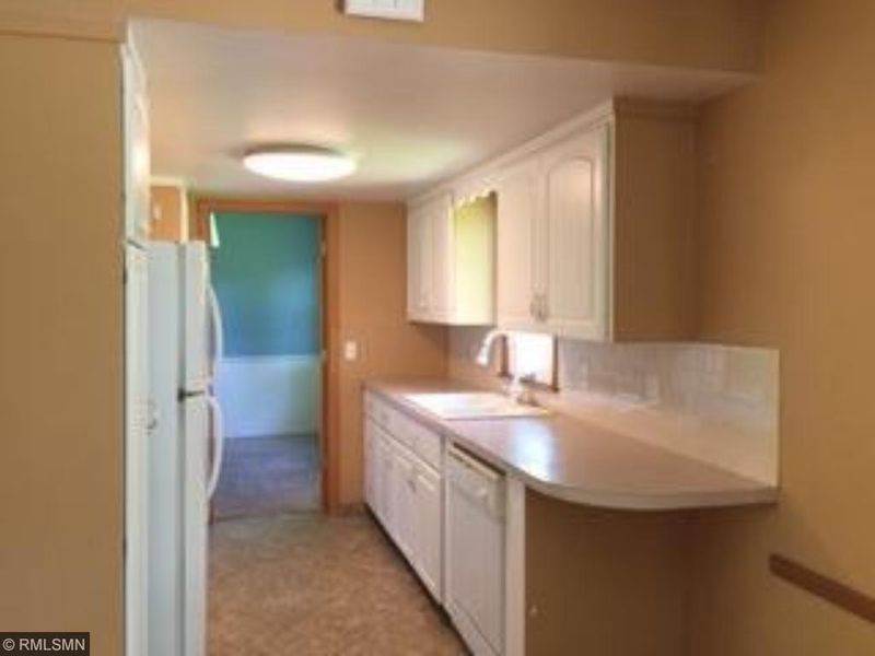 2702 W 91st Street Cir, Bloomington, MN 55431