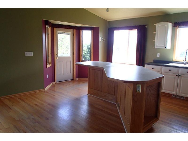 534 Terrace Rd NW, Saint Michael, MN 55376