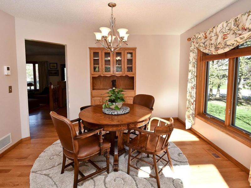 10045 Highview Ct, Champlin, MN 55316