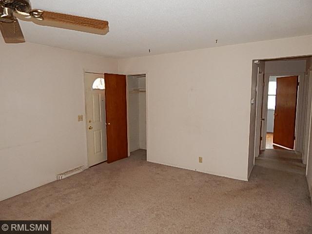 540 2nd Ave NE, Osseo, MN 55369
