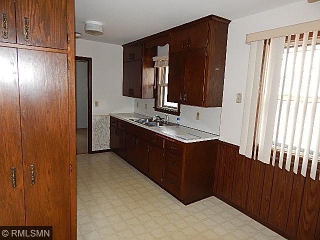 540 2nd Ave NE, Osseo, MN 55369