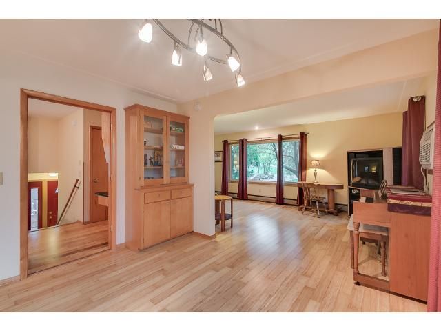 11701 Karen Ln, Minnetonka, MN 55343