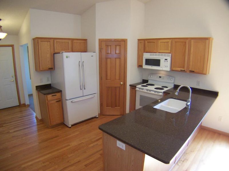 2763 Ridgeview Ln, Red Wing, MN 55066