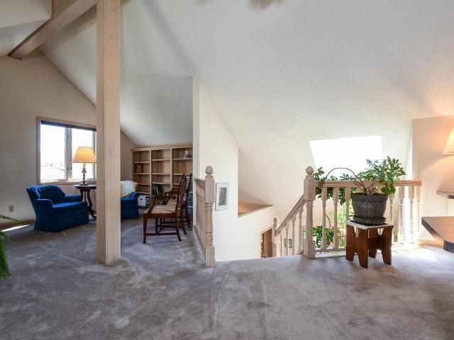 6104 Waterford Ct S, Edina, MN 55436