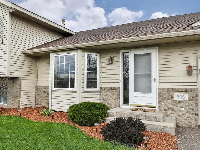 516 Dogwood Ave NW, Saint Michael, MN 55376