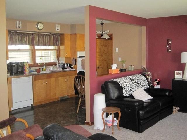 225 6th St NW, Milaca, MN 56353
