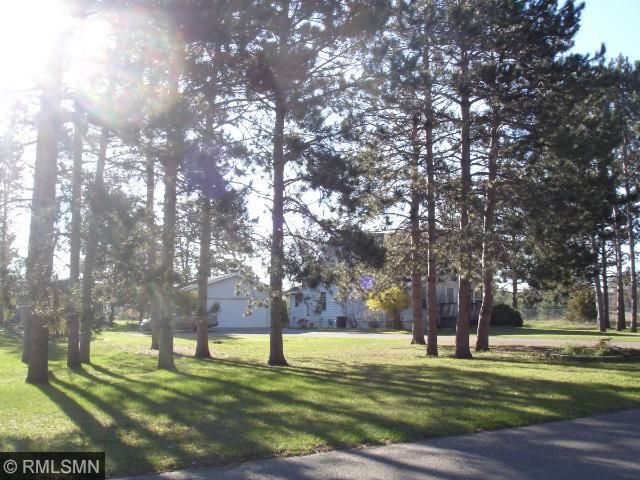 621 9th 1/2 St SE, Little Falls, MN 56345