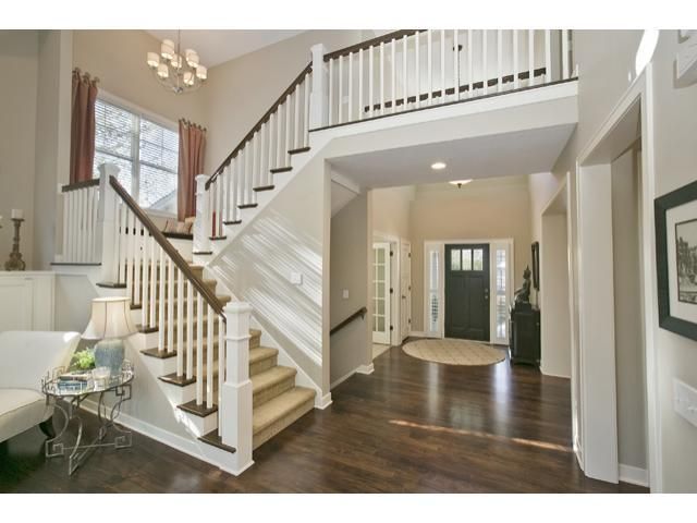 18139 Dane Dr, Eden Prairie, MN 55347