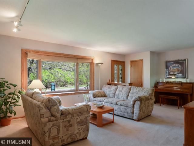 2402 Ford Rd, Minnetonka, MN 55305