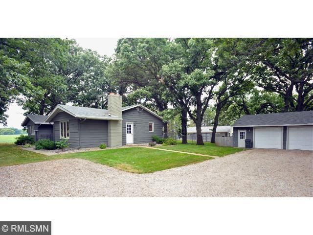 20001 Lake Hook Rd, Hutchinson, MN 55350