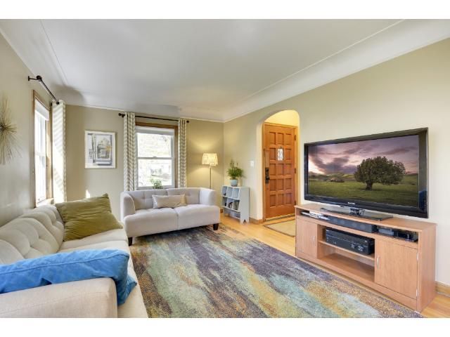 3127 Benjamin St NE, Minneapolis, MN 55418