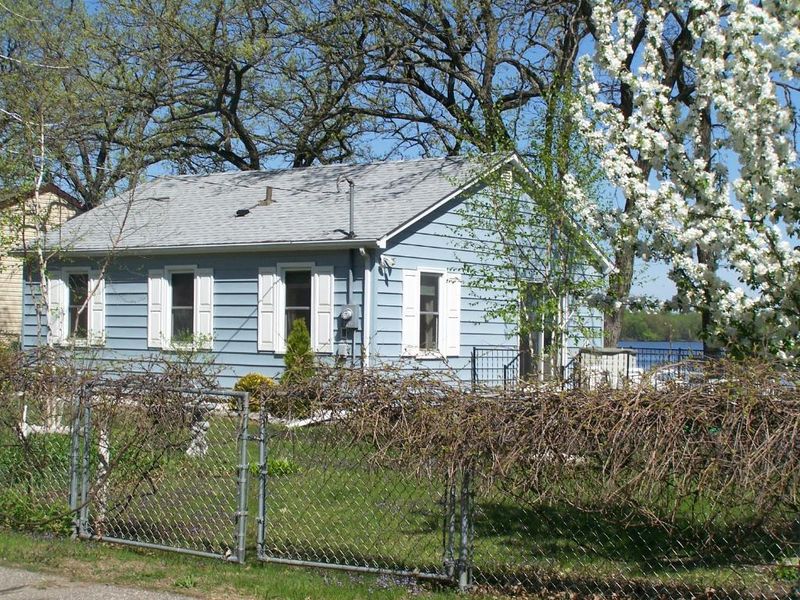 7255 100th Ave SE, Clear Lake, MN 55319