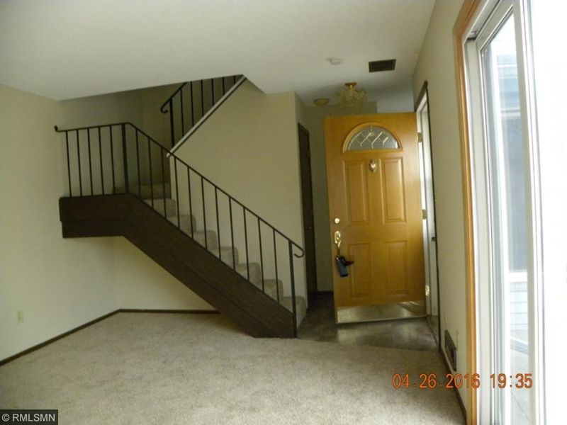 3302 Lower 67th St E #3302, Inver Grove Heights, MN 55076