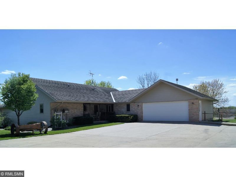 38105 238th St, Arlington, MN 55307