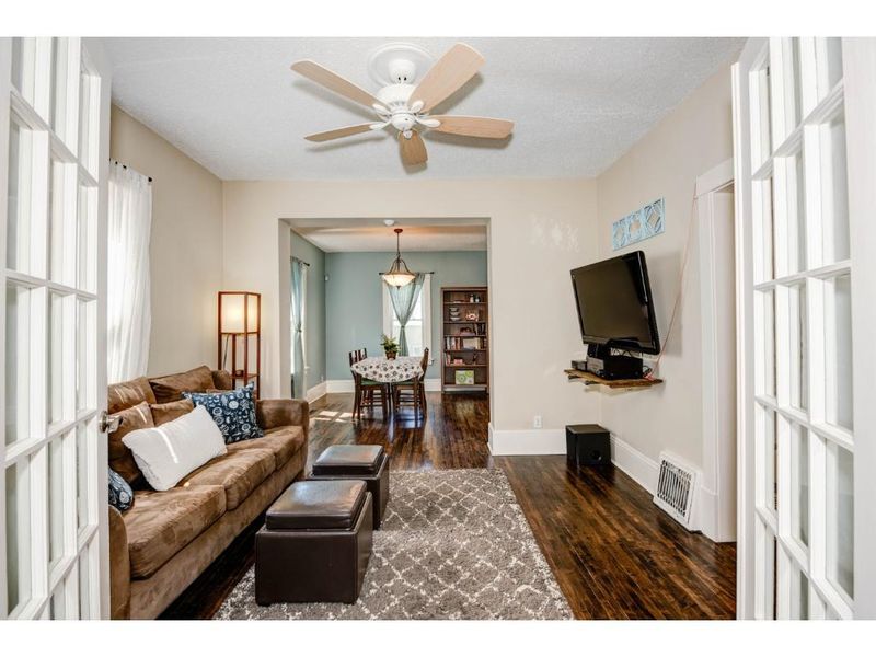 3959 Dupont Ave N, Minneapolis, MN 55412