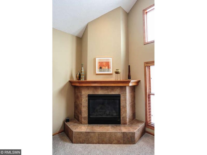 10757 Mccool Dr W, Burnsville, MN 55337