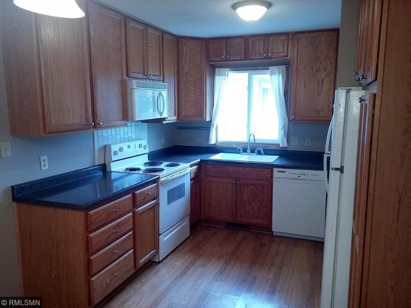11113 Drake St NW, Coon Rapids, MN 55433