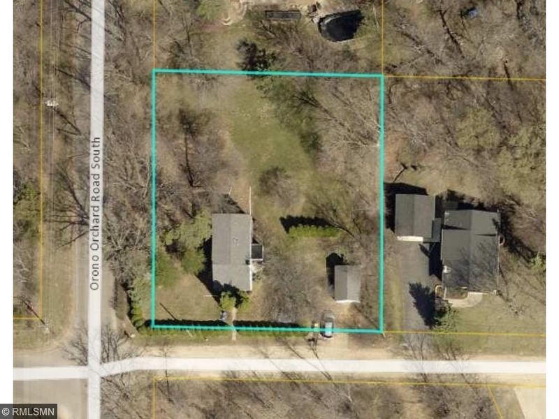 1390 Fox St, Wayzata, MN 55391