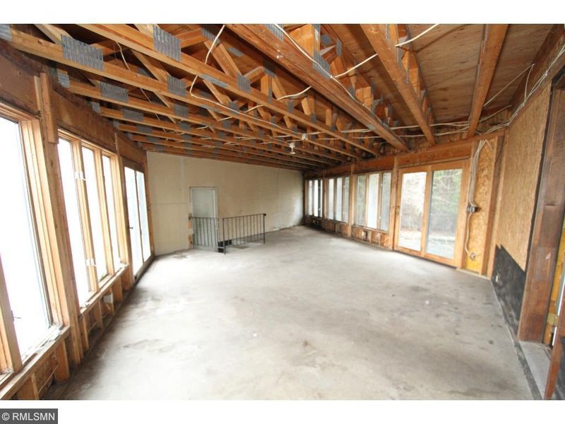 2254 Duluth St N, Maplewood, MN 55109