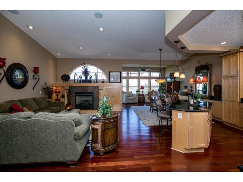 14586 Hunters Ln, Savage, MN 55378