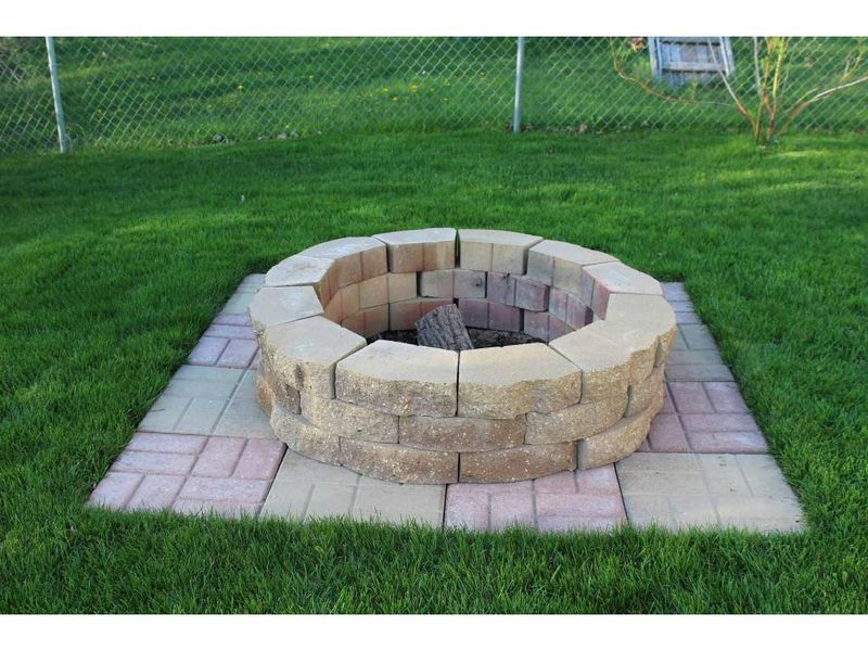 3087 Olympus Dr NE, Sauk Rapids, MN 56379