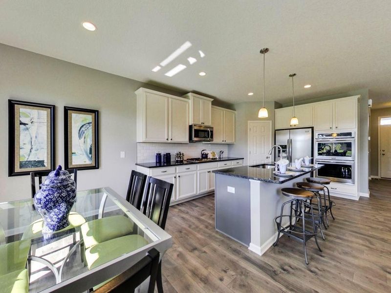 15425 Eagle Bay Way, Apple Valley, MN 55124