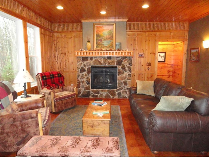 5733 Sunset Rd, Biwabik, MN 55708