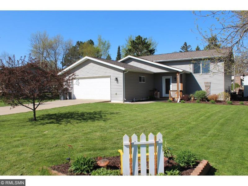 530 5th Ave SE, Milaca, MN 56353
