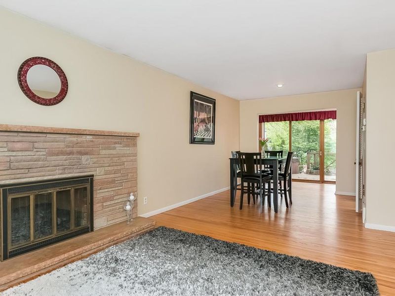 2901 Fairchild Ave, Wayzata, MN 55391