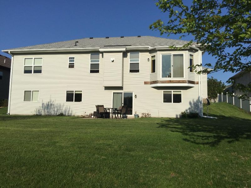 15832 Martin St NW, Andover, MN 55304