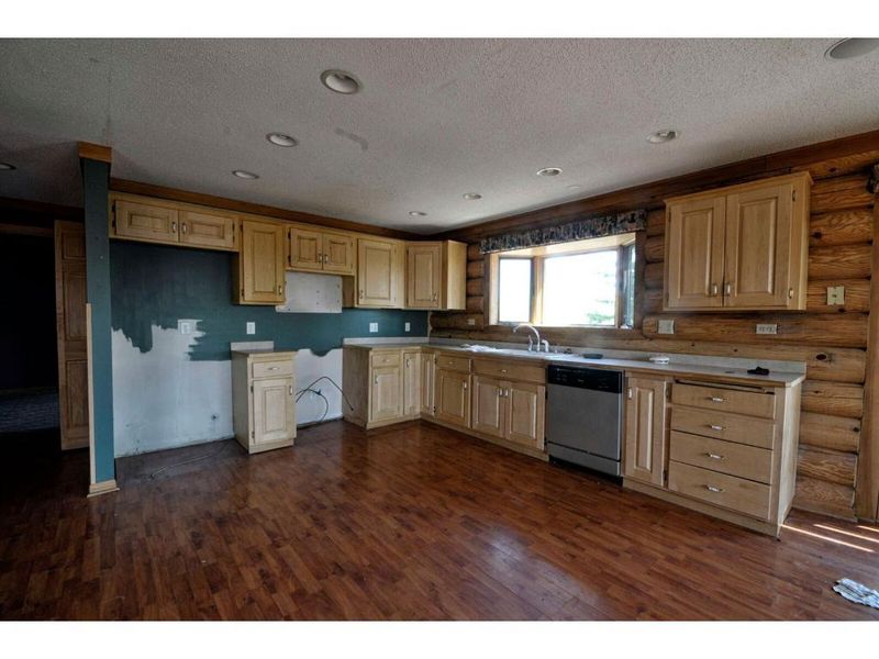 11034 Slade Rd, Orr, MN 55771