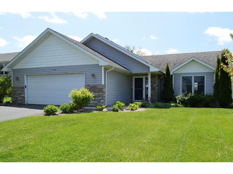 1154 Hidden Creek Blvd, Mayer, MN 55360