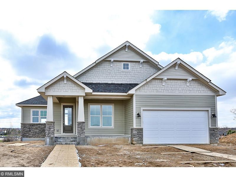 9029 Jade Cir, Lake Elmo, MN 55042